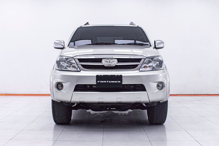 Toyota Fortuner 2008.0 มือสอง เบนซิน ไมล์ ฟรีดาวน์ สภาพนางฟ้า - Image 4