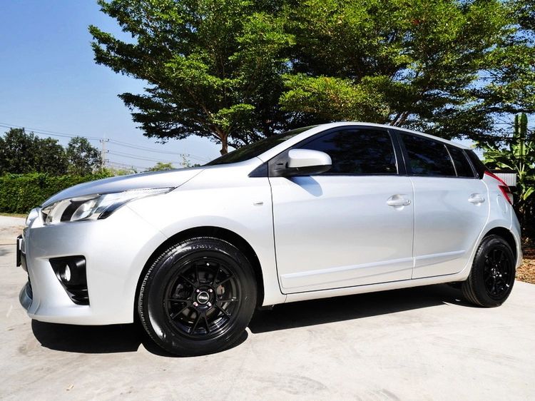 Toyota Yaris 2015.0 มือสอง เบนซิน ไมล์ ฟรีดาวน์ สภาพนางฟ้า