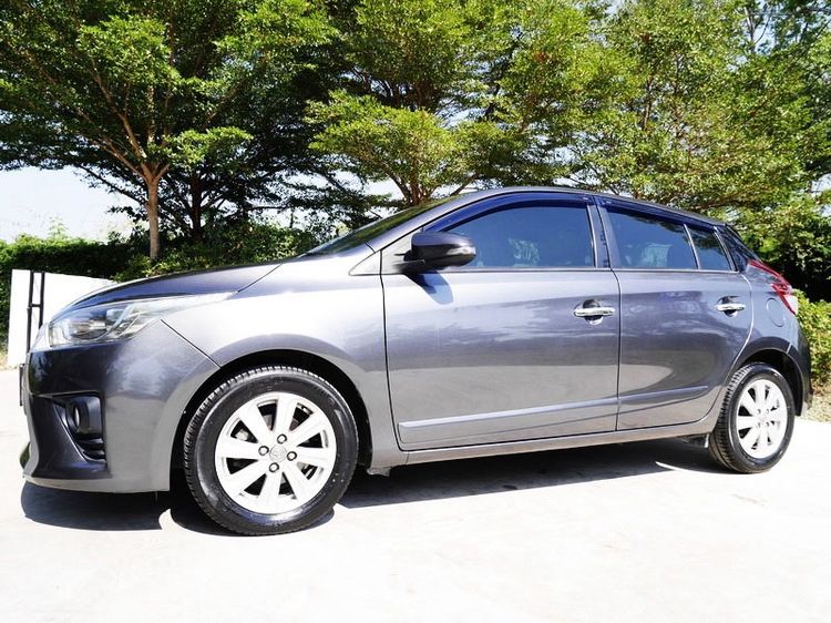 Toyota Yaris 2015.0 มือสอง เบนซิน ไมล์ เช็กศูนย์ทุกระยะ มือเดียว