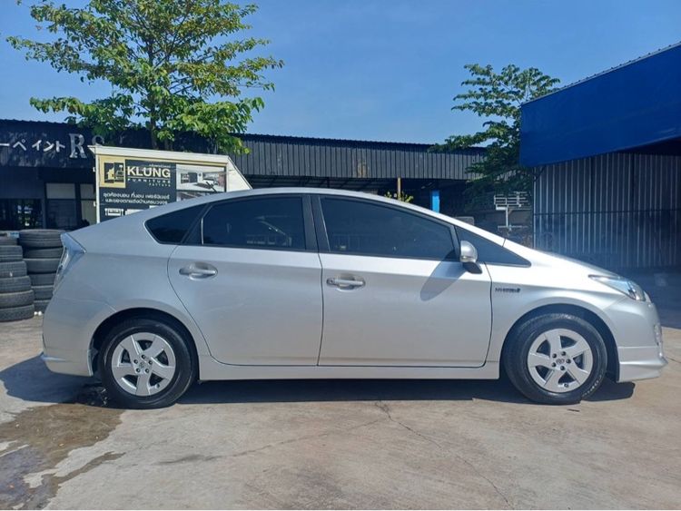 Toyota Prius 2012.0 มือสอง ไฮบริด ไมล์ สภาพนางฟ้า จัดไฟแนนซ์ได้ - Image 2