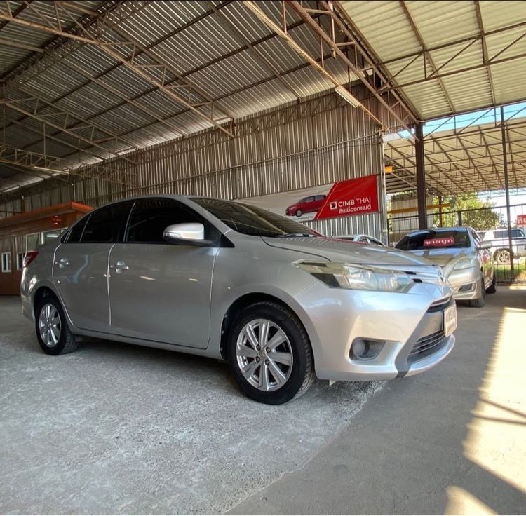 Toyota Vios 2015.0 มือสอง เบนซิน ไมล์ สภาพนางฟ้า ฟรีดาวน์