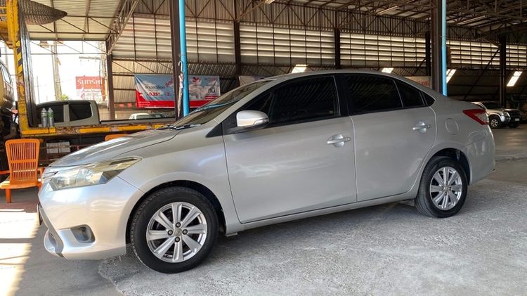 Toyota Vios 2015.0 มือสอง เบนซิน ไมล์ สภาพนางฟ้า ฟรีดาวน์ - Image 2