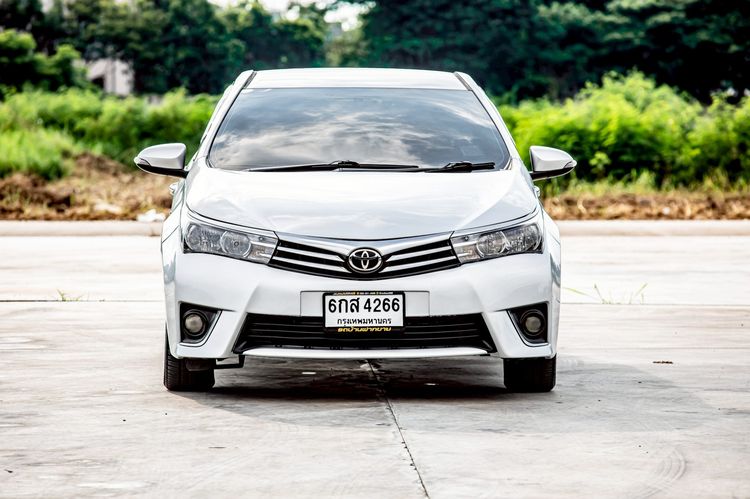 Toyota Altis 2014.0 มือสอง เบนซิน ไมล์ ไม่เคยชน เครดิตดีออกรถ 0 บาท - Image 2