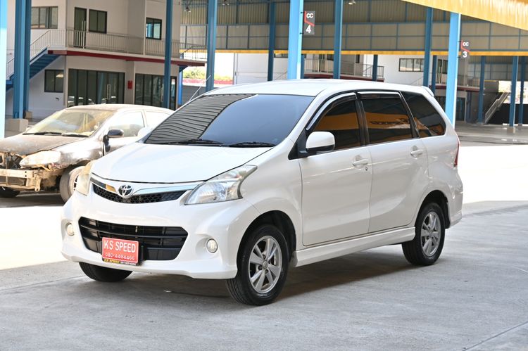 Toyota Avanza 2014.0 มือสอง เบนซิน ไมล์ ไม่เคยชน เช็กศูนย์ทุกระยะ