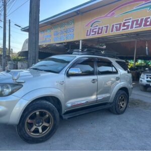 Toyota Fortuner 2005.0 มือสอง ดีเซล ไมล์ สภาพนางฟ้า เครดิตดีออกรถ 0 บาท