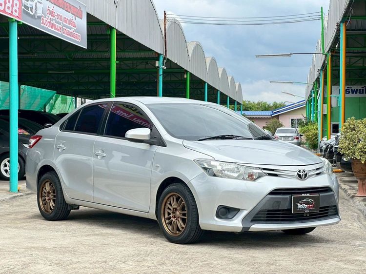 Toyota Vios 2015.0 มือสอง เบนซิน ไมล์ เช็กศูนย์ทุกระยะ ราคาถูก